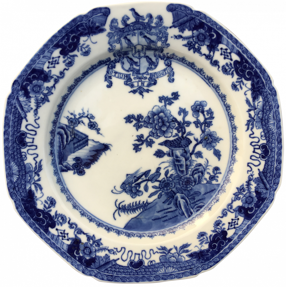 Porcelain Qianlong (1735-1795), China Porcelain Qianlong (1735-1795), China