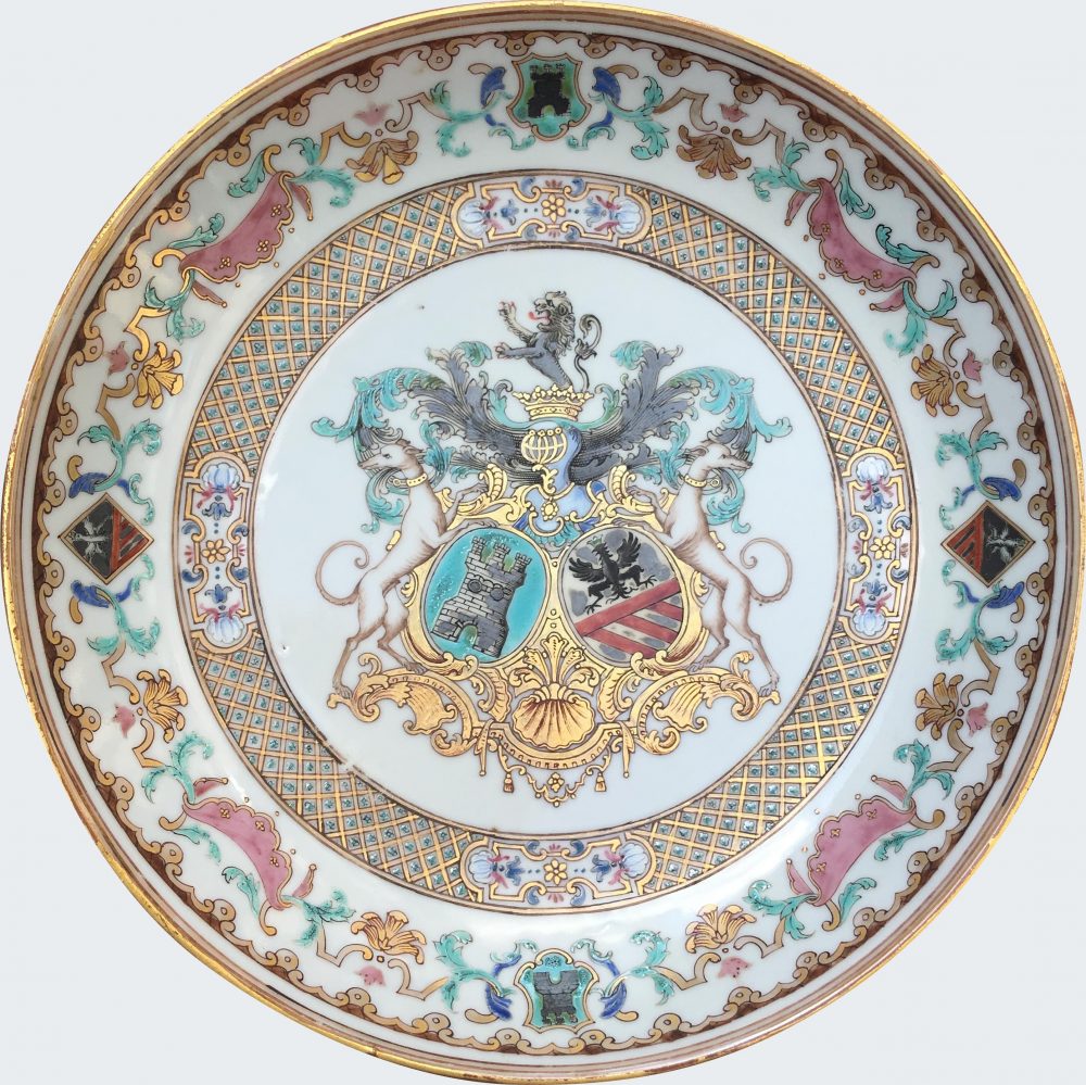 Famille rose Porcelain Yongzheng (1723-1735), circa 1735, China Famille rose Porcelain Yongzheng (1723-1735), circa 1735, China