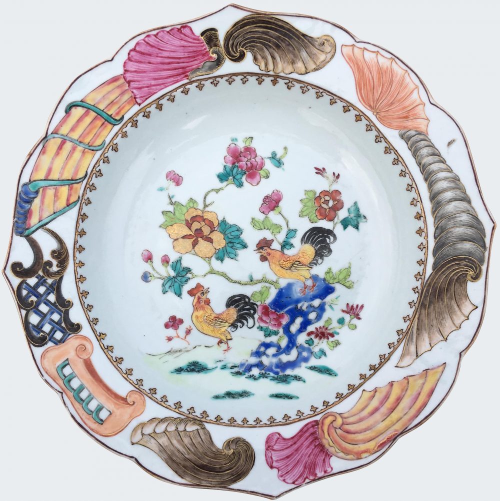 Famille rose Porcelain Qianlong (1735-1795), China Famille rose Porcelain Qianlong (1735-1795), China