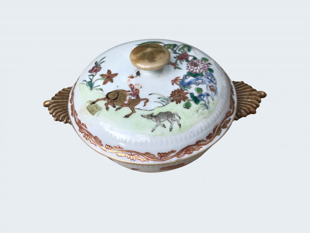 Famille rose Porcelain Qianlong (1735-1795), Circa 1735-1750, China Famille rose Porcelain Qianlong (1735-1795), Circa 1735-1750, China