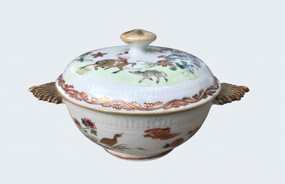 Famille rose Porcelain Qianlong (1735-1795), Circa 1735-1750, China Famille rose Porcelain Qianlong (1735-1795), Circa 1735-1750, China