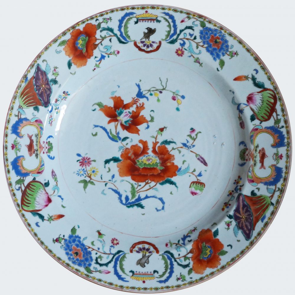 Porcelain Yongzheng period (1723-1735) or Qianlong period (1735-1795), China Porcelain Yongzheng period (1723-1735) or Qianlong period (1735-1795), China