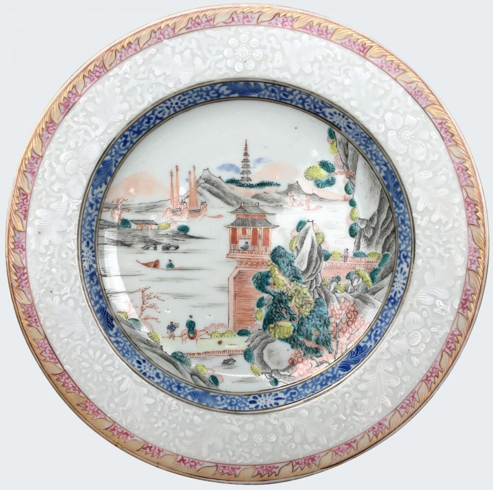 Famille rose Porcelain Yongzheng (1723-1735), China Famille rose Porcelain Yongzheng (1723-1735), China