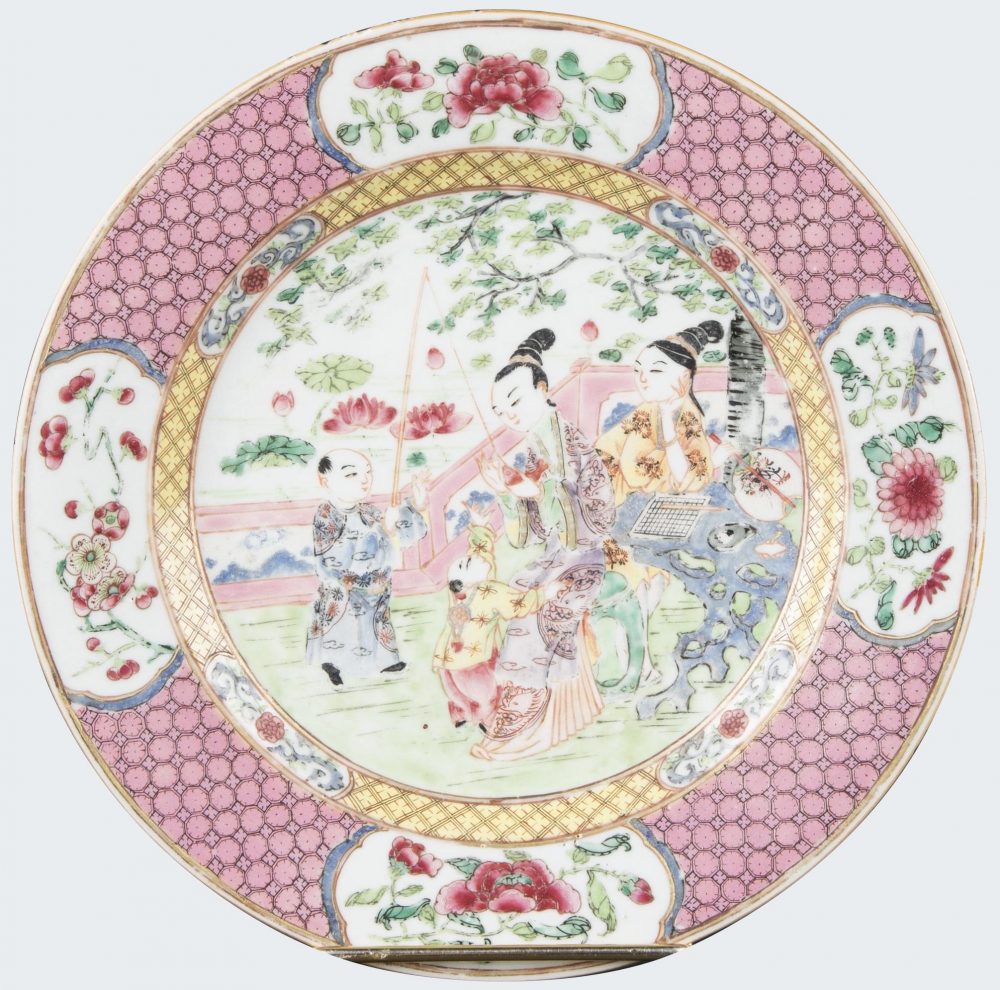 Famille rose Porcelain Yongzheng (1723-1735), China