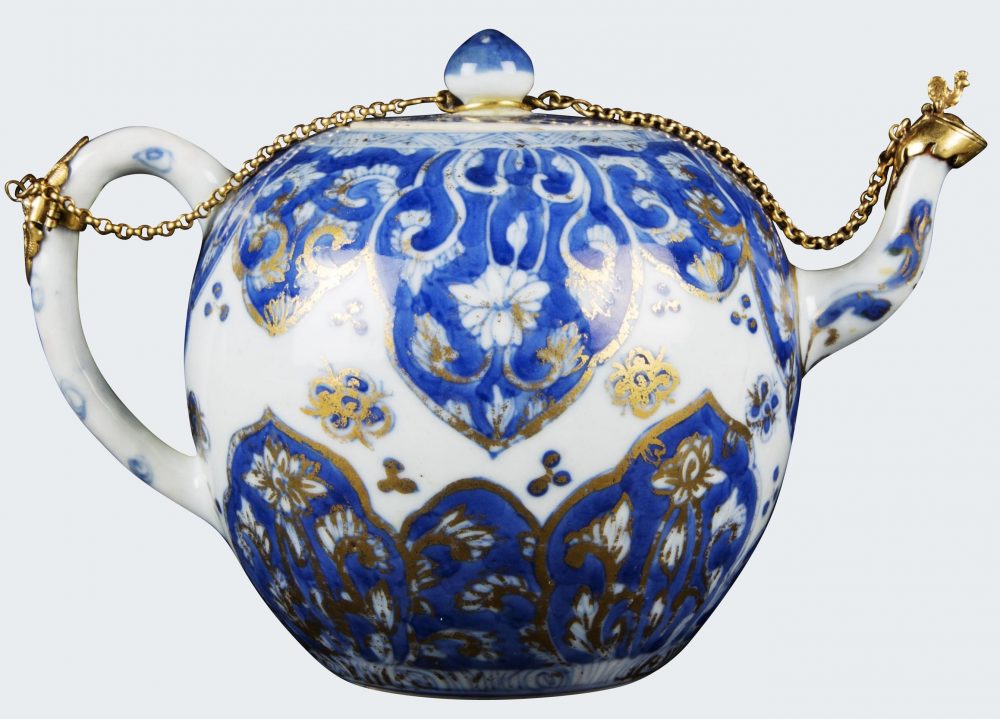 Porcelain Kangxi (1662-1722), China Porcelain Kangxi (1662-1722), China