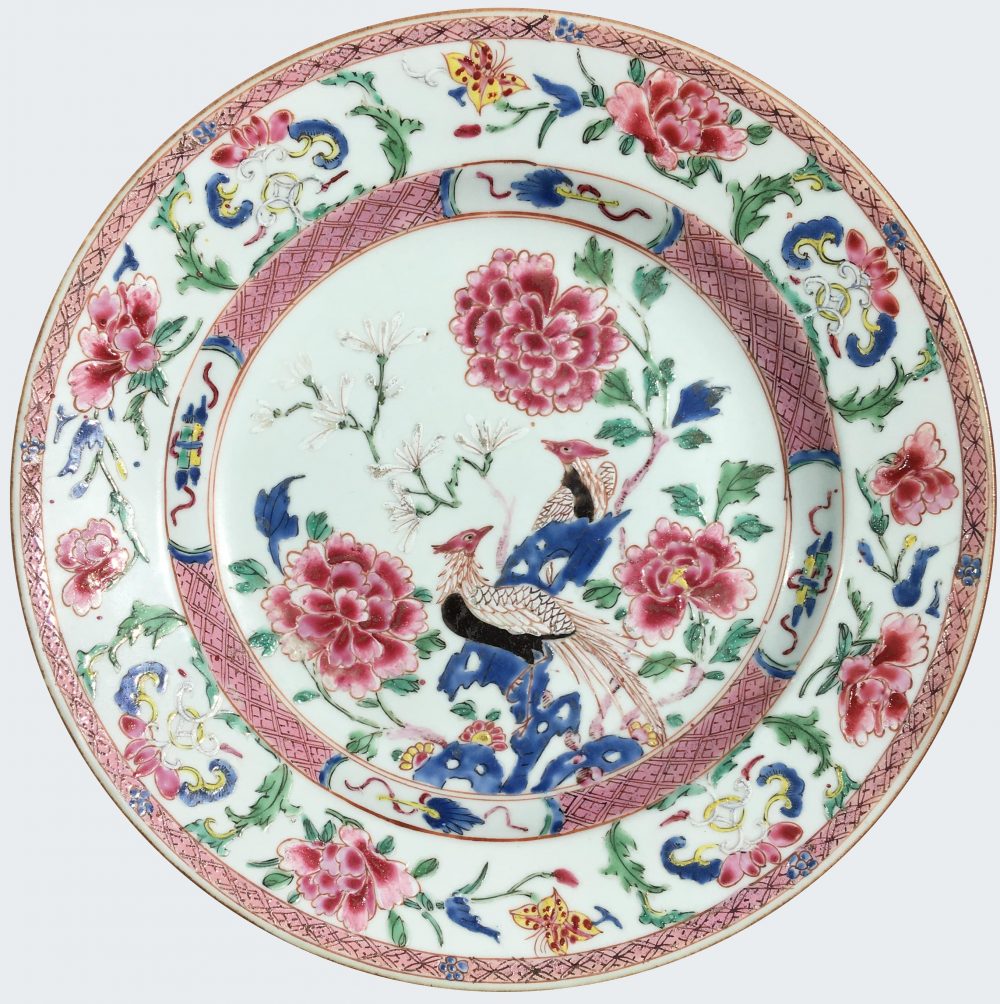 Famille rose Porcelain Yongzheng (1723-1735), China Famille rose Porcelain Yongzheng (1723-1735), China