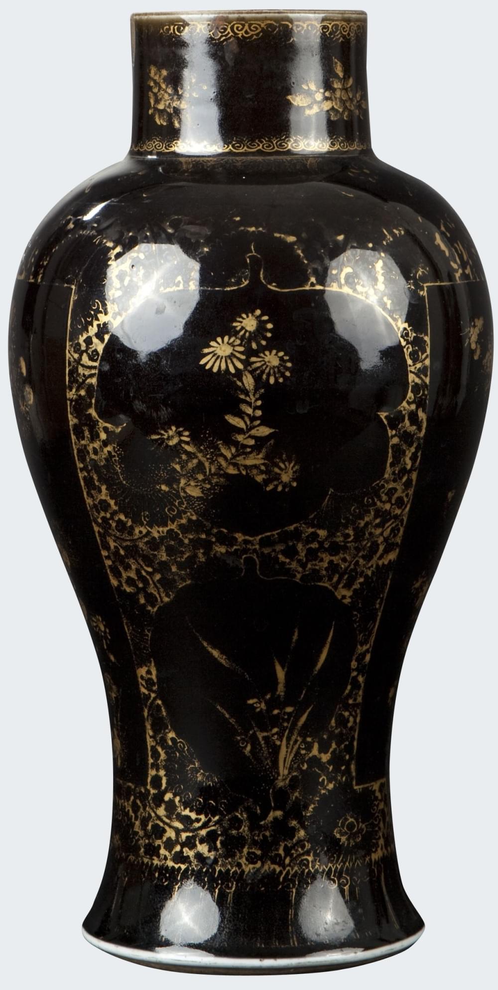 Porcelain Kangxi (1662-1722), China Porcelain Kangxi (1662-1722), China