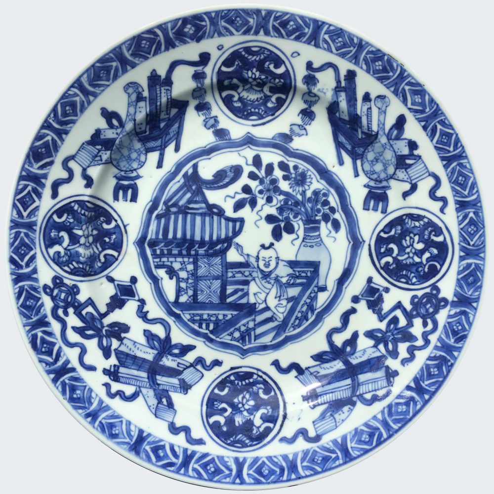 Porcelain Kangxi (1662-1722), China Porcelain Kangxi (1662-1722), China
