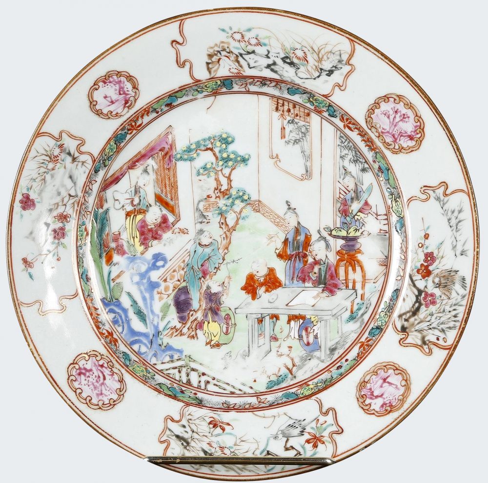 Famille rose Porcelain Qianlong (1736-1795), vers 1740, China Famille rose Porcelain Qianlong (1736-1795), vers 1740, China