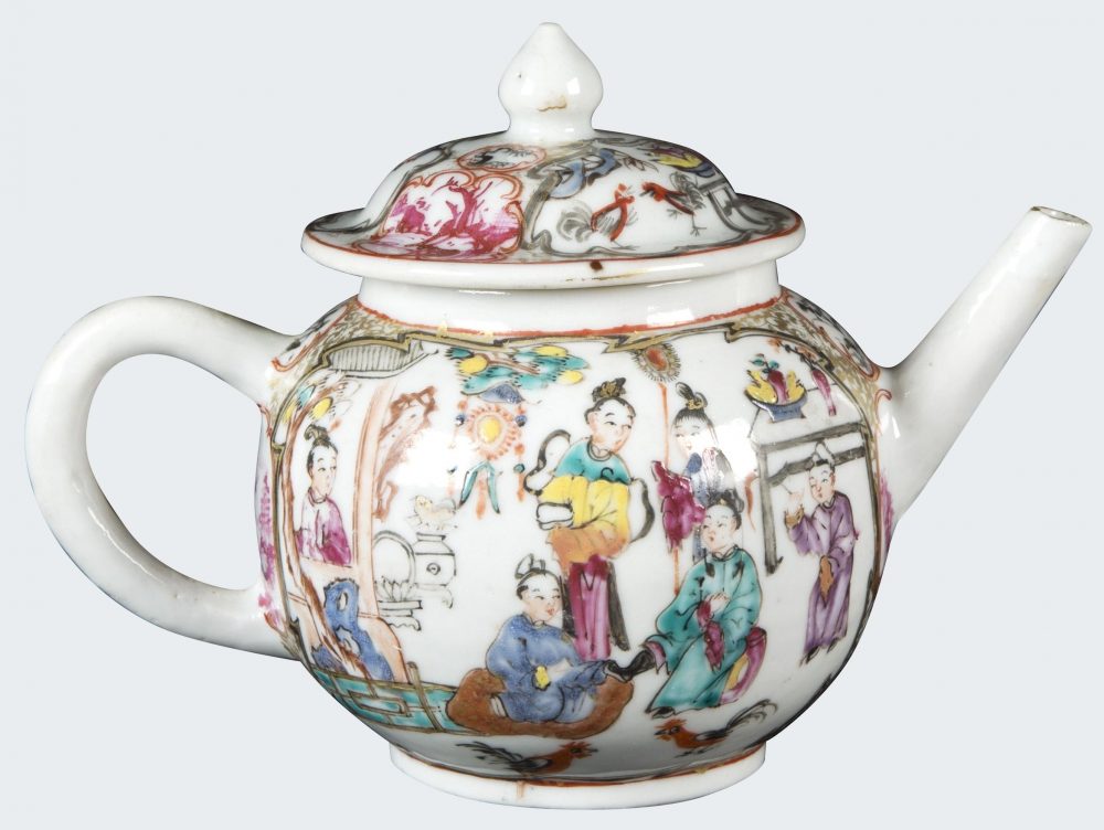 Famille rose Porcelain Qianlong (1736-1795), China Famille rose Porcelain Qianlong (1736-1795), China