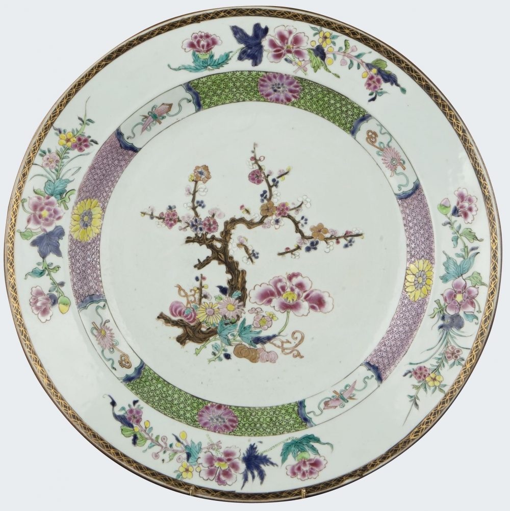 Famille rose Porcelain Yongzheng (1723-1735), China Famille rose Porcelain Yongzheng (1723-1735), China
