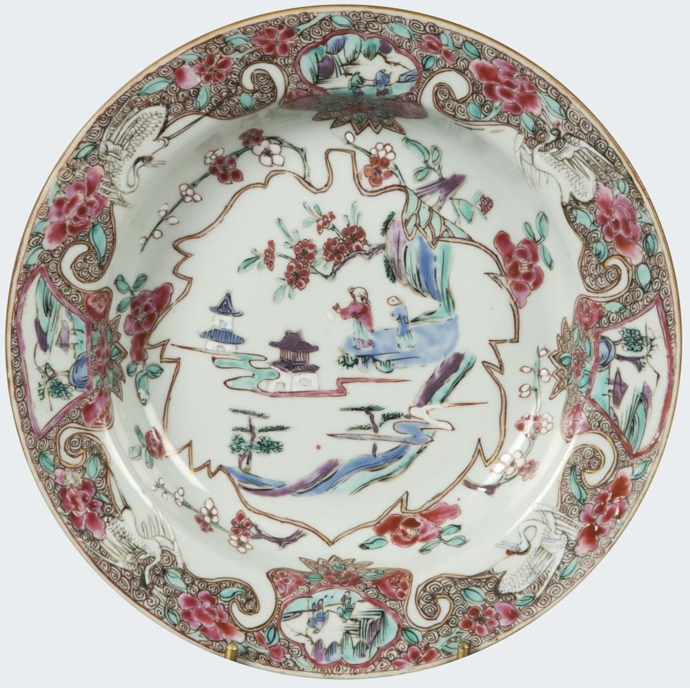 Famille rose Porcelain Yongzheng (1723-1735), China Famille rose Porcelain Yongzheng (1723-1735), China