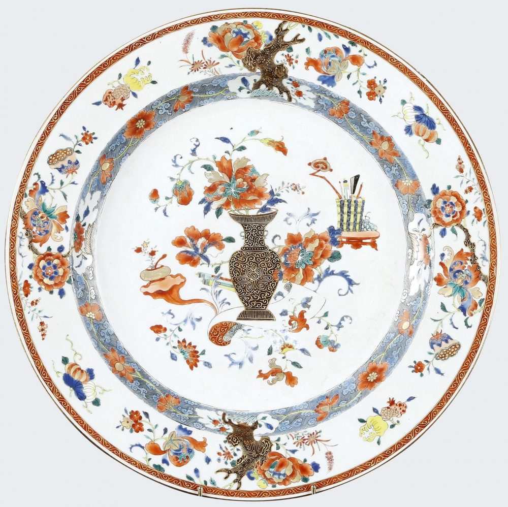 Famille rouge Porcelain Yongzheng (1723-1735), China