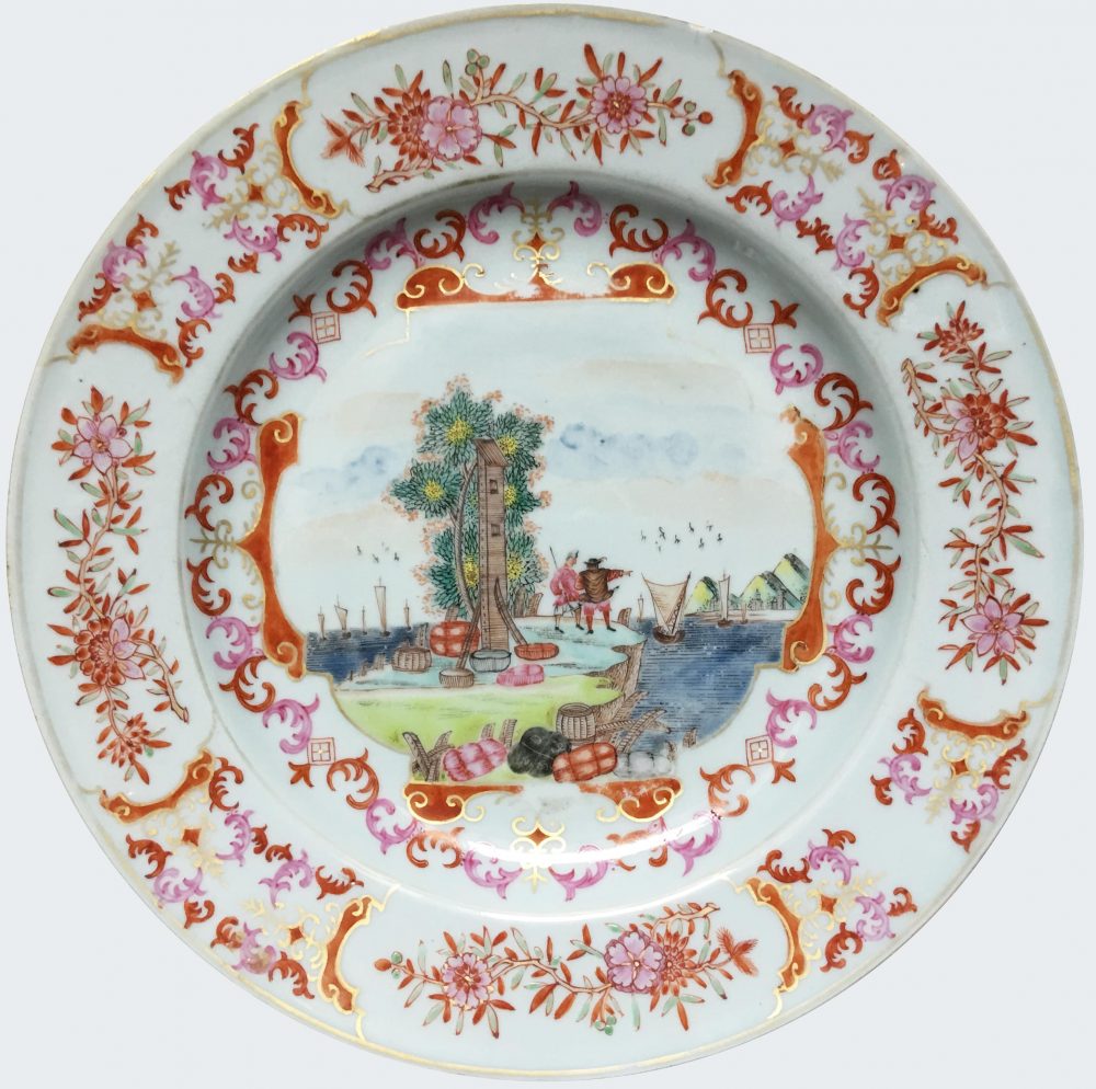 Famille rose Porcelain Qianlong (1736-1795), circa 1740, China Famille rose Porcelain Qianlong (1736-1795), circa 1740, China