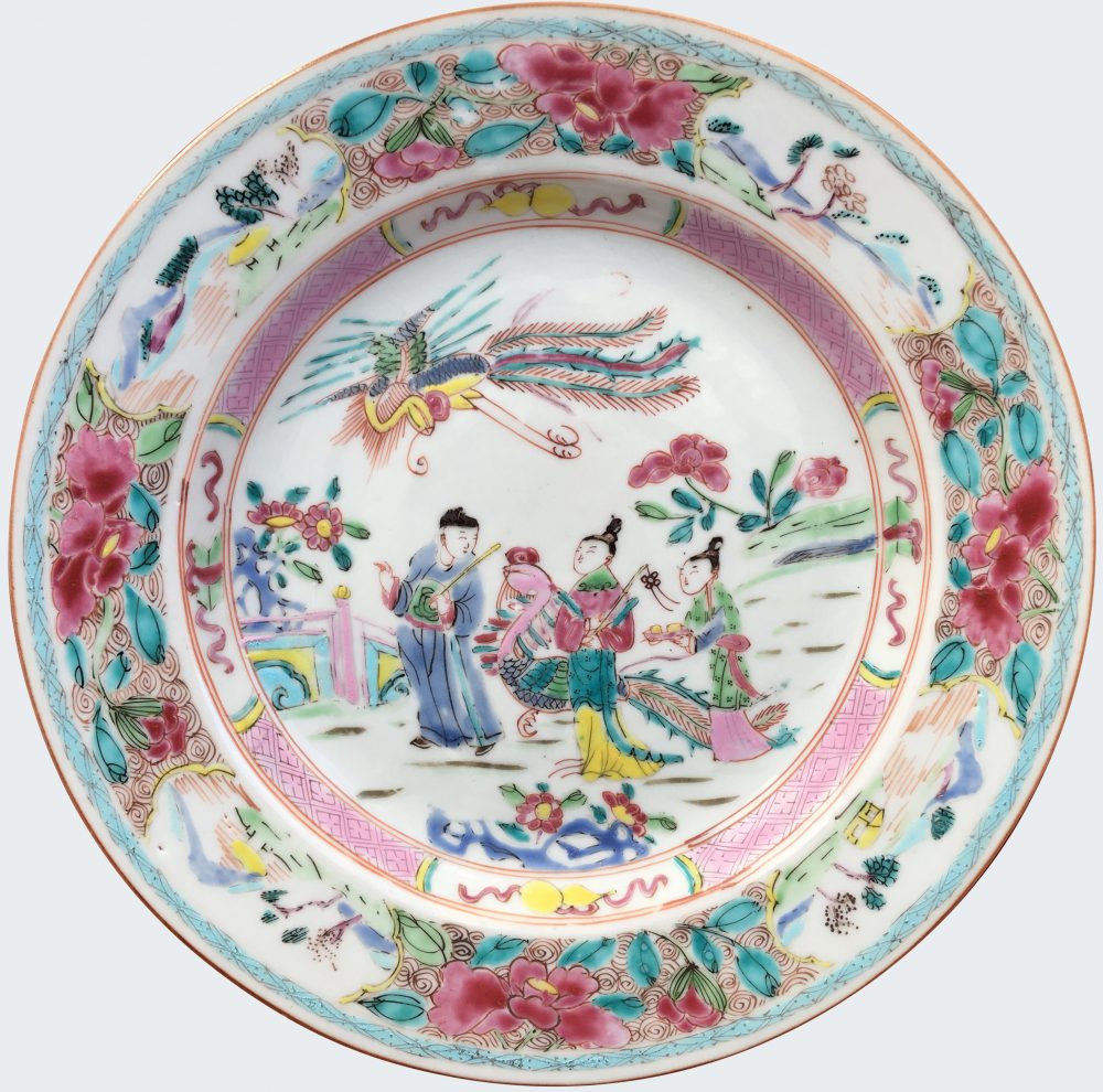 Famille rose Porcelain Yongzheng (1723-1735), China Famille rose Porcelain Yongzheng (1723-1735), China