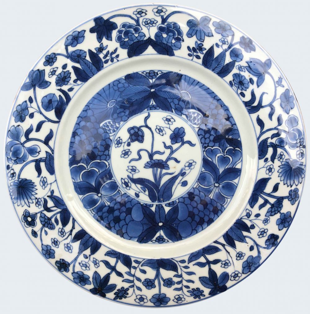 Porcelaine kangxi (1662-1722), circa 1710, China Porcelaine kangxi (1662-1722), circa 1710, China
