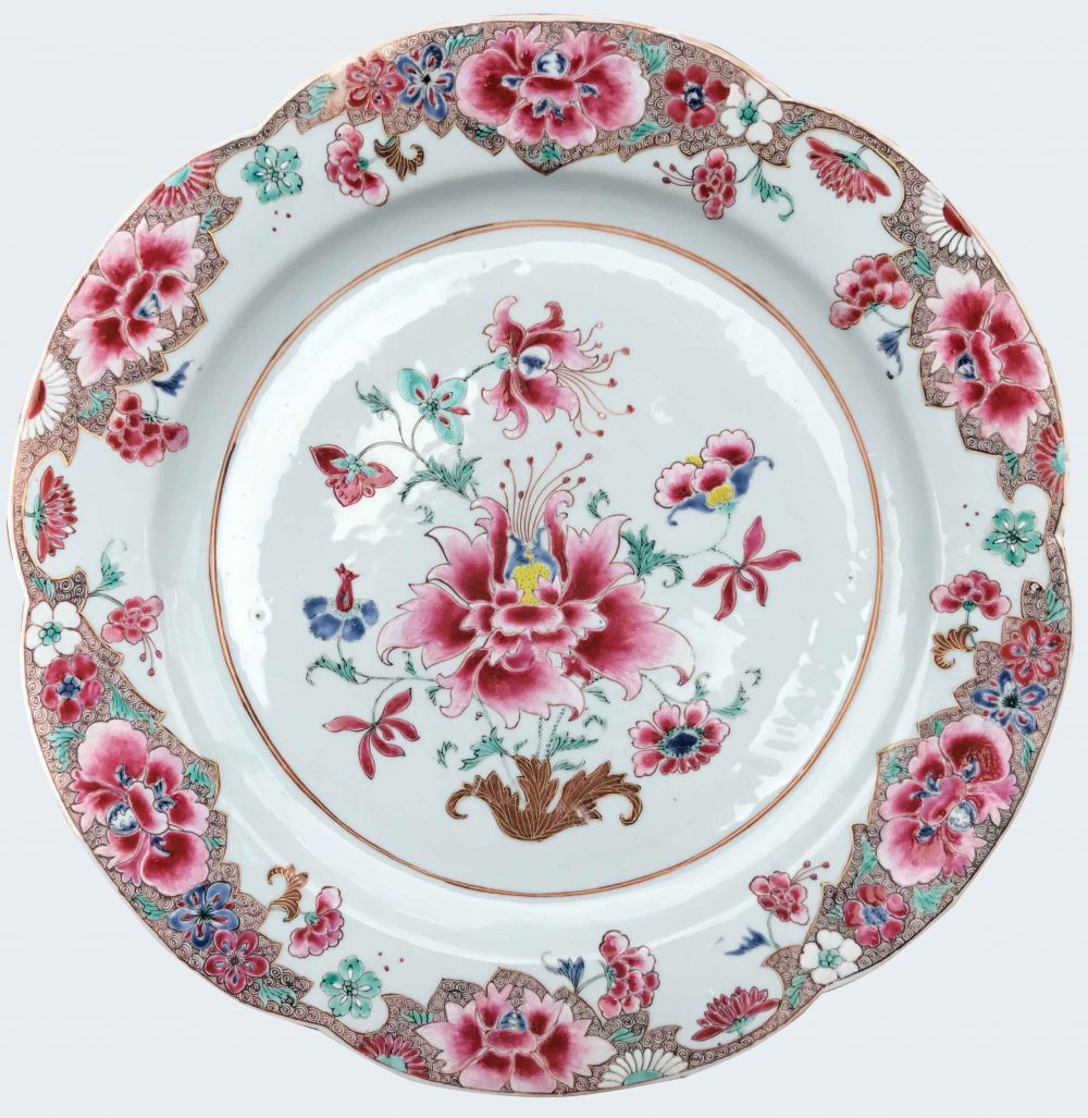 Famille rose Porcelain Yongzheng (1723-1735), circa 1730-1740, China Famille rose Porcelain Yongzheng (1723-1735), circa 1730-1740, China