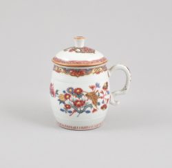Famille rose Porcelain Qianlong (1735-1795), circa 1750, China Famille rose Porcelain Qianlong (1735-1795), circa 1750, China