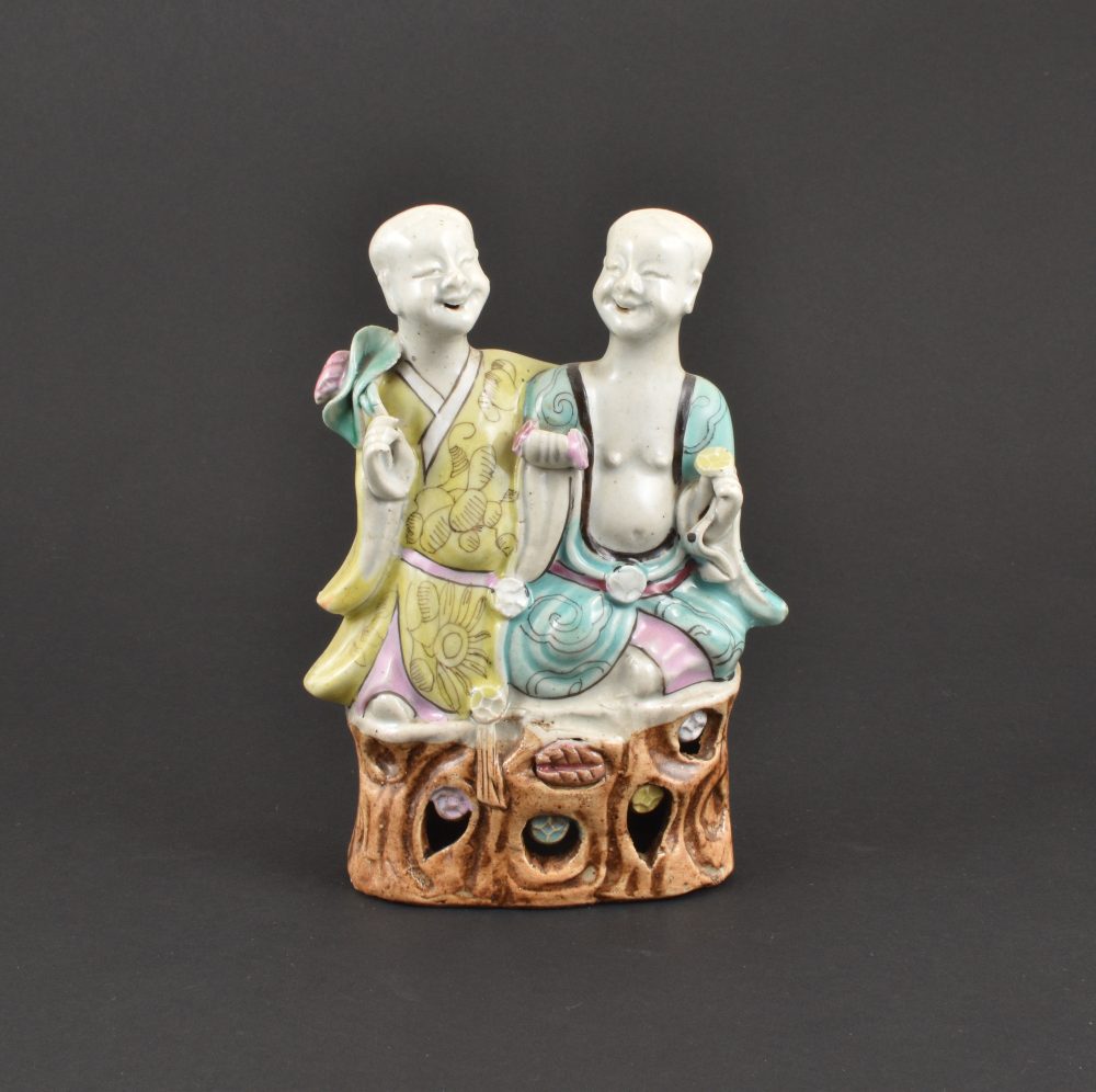 Famille rose Porcelain Qianlong (1735-1795) / Jiajing (1796-1820), China Famille rose Porcelain Qianlong (1735-1795) / Jiajing (1796-1820), China