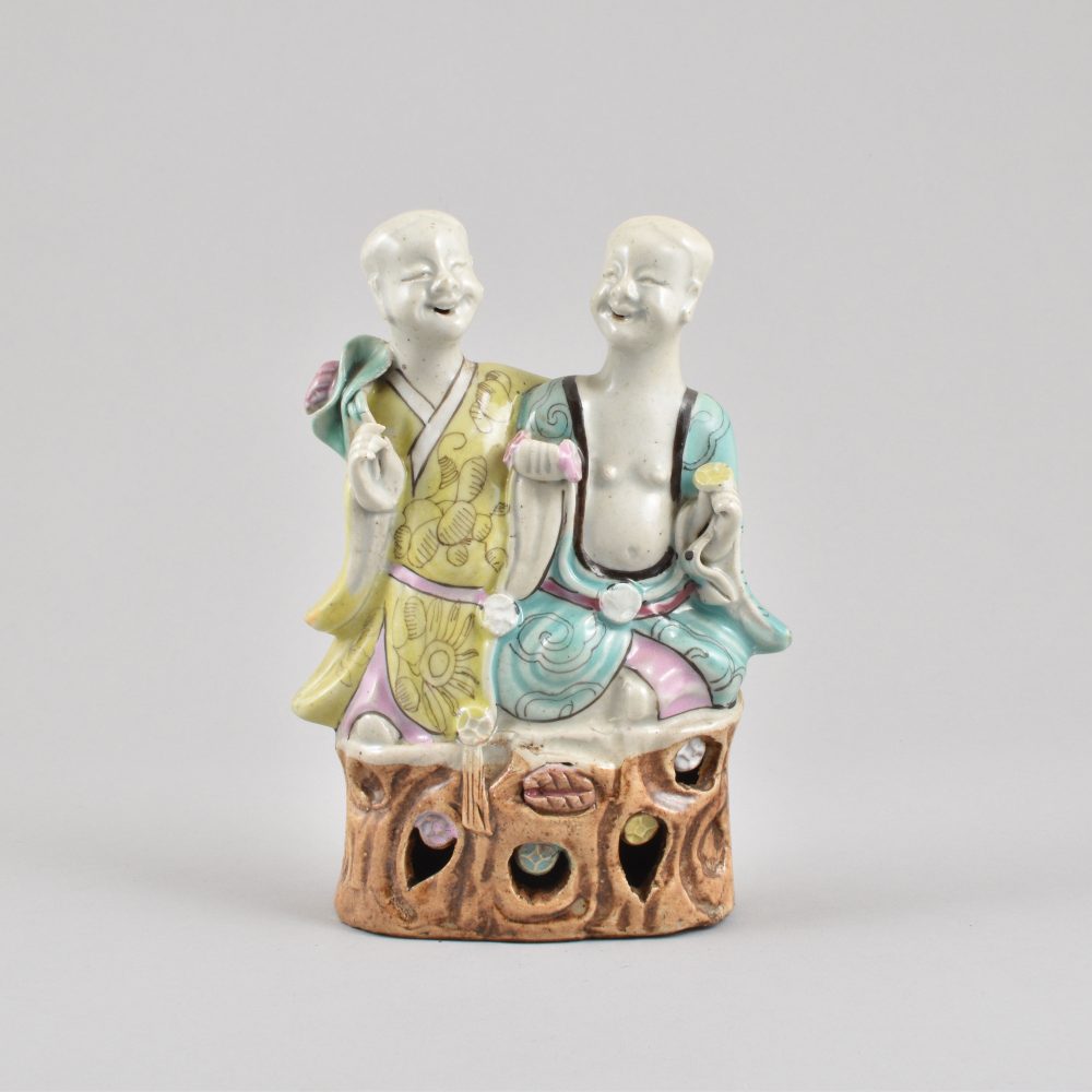 Famille rose Porcelain Qianlong (1735-1795) / Jiajing (1796-1820), China Famille rose Porcelain Qianlong (1735-1795) / Jiajing (1796-1820), China