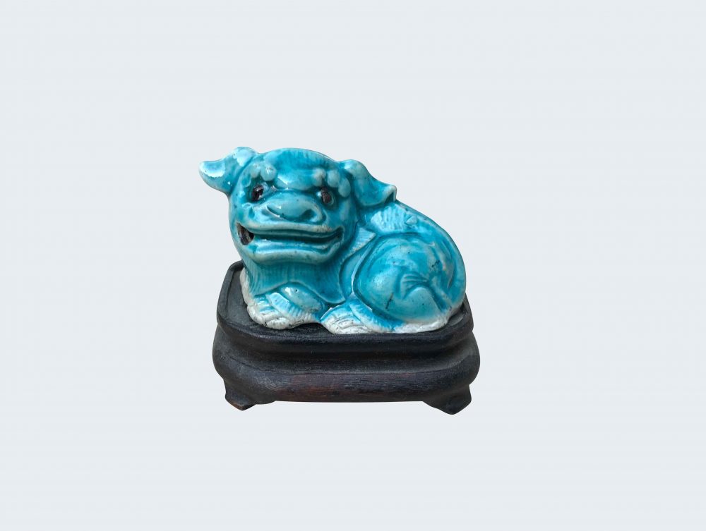 Porcelain Kangxi (1662-1722) or Yongzheng (1723-1735), circa 1700-1730, China Porcelain Kangxi (1662-1722) or Yongzheng (1723-1735), circa 1700-1730, China