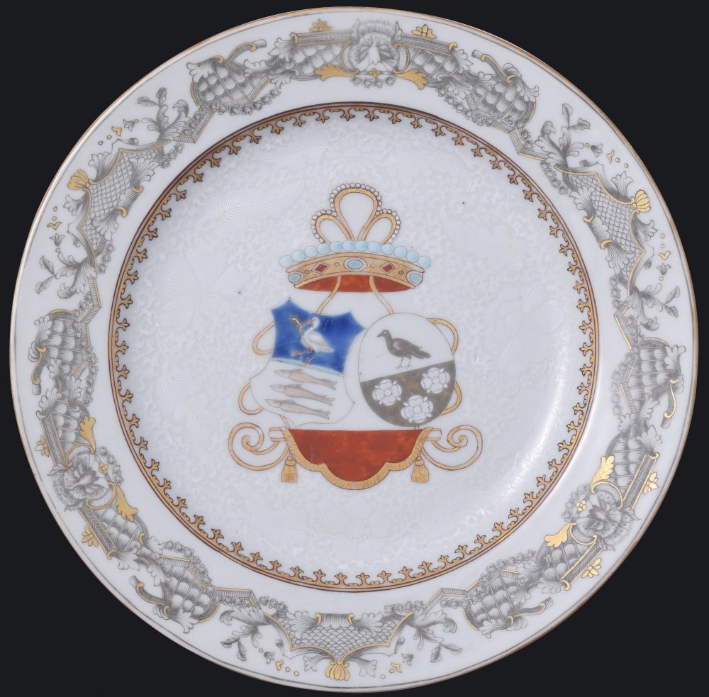 Porcelain Qianlong (1735-1795), circa 1740-1745, China Porcelain Qianlong (1735-1795), circa 1740-1745, China