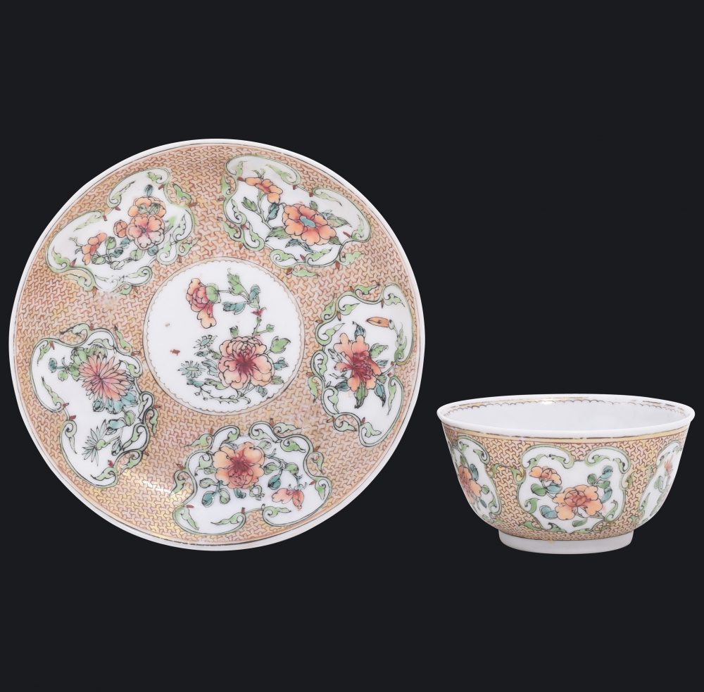 Famille rose Porcelain Yongzheng (1723-1735), China Famille rose Porcelain Yongzheng (1723-1735), China