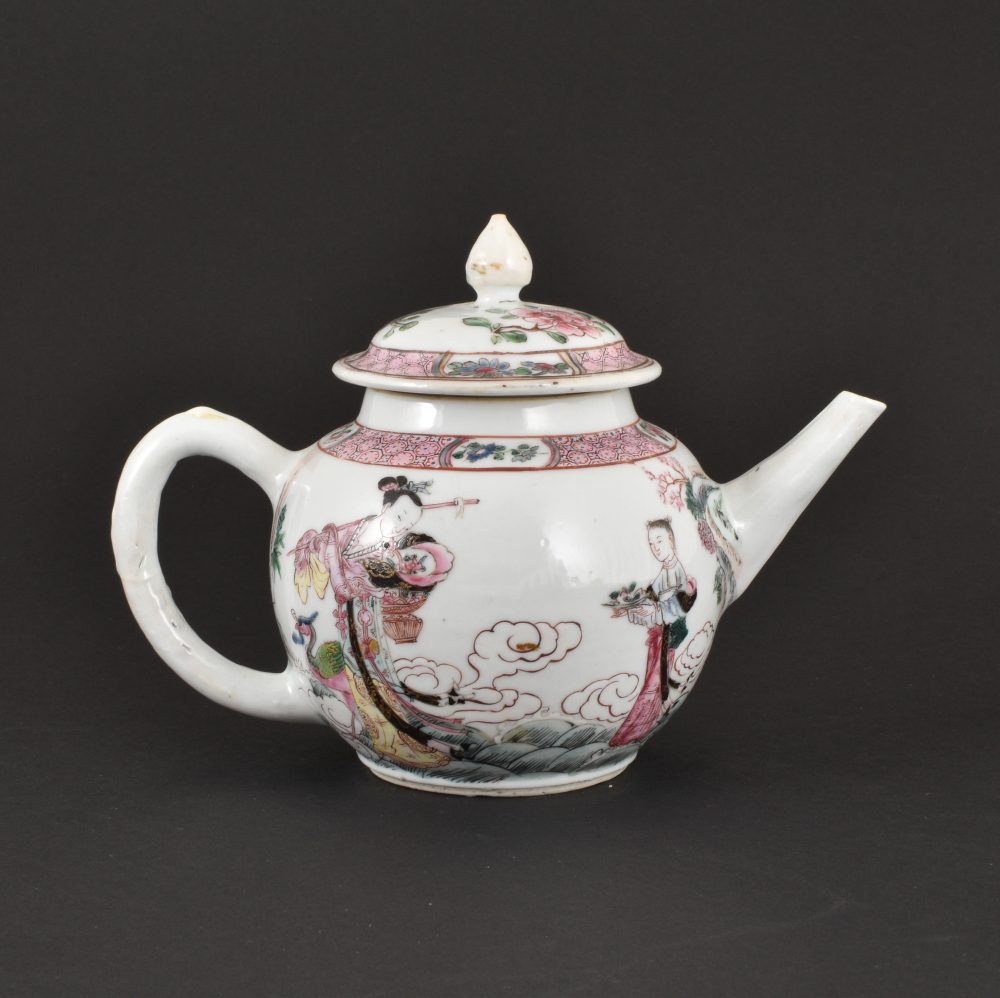 Famille rose Porcelain Yongzheng (1723-1735), China Famille rose Porcelain Yongzheng (1723-1735), China