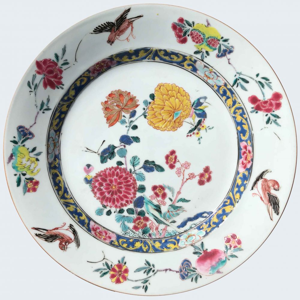 Famille rose Porcelain Yongzheng (1723-1735), China Famille rose Porcelain Yongzheng (1723-1735), China