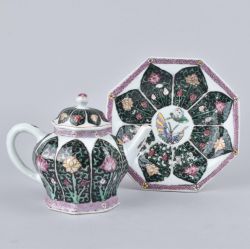 Famille rose Porcelain Yongzheng (1723-1735), China Famille rose Porcelain Yongzheng (1723-1735), China