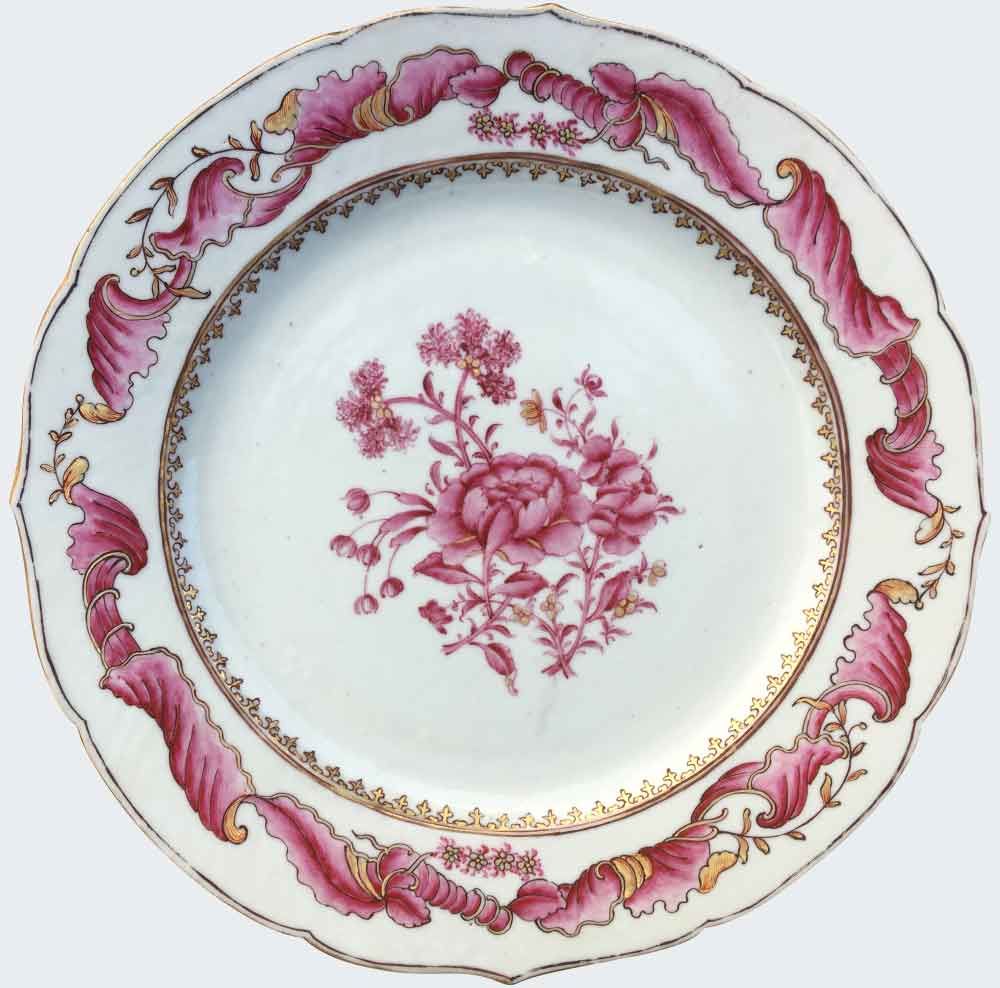 Famille rose Porcelain Qianlong (1735-1795), China Famille rose Porcelain Qianlong (1735-1795), China
