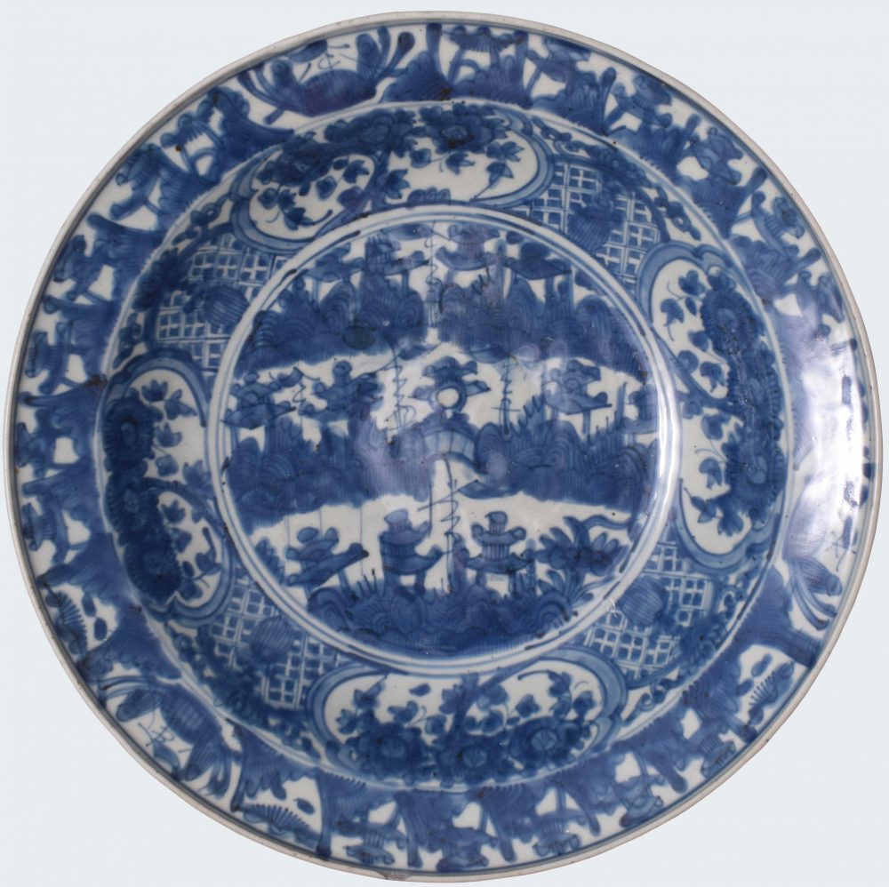 Porcelain 16th/17th century , China, Zhangzou prefecture, Fujian Province Porcelain 16th/17th century , China, Zhangzou prefecture, Fujian Province
