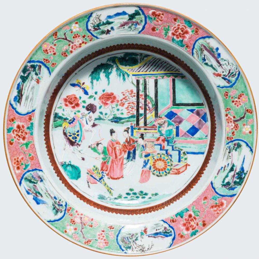 Famille rose Porcelain Yongzheng (1723-1735), China Famille rose Porcelain Yongzheng (1723-1735), China