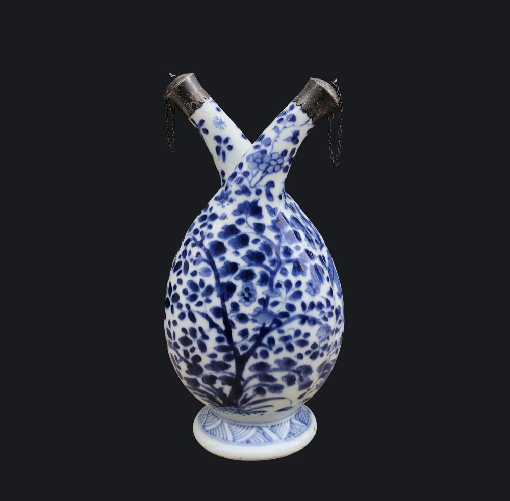 Porcelain Kangxi (1662-1772), ca. 1700, China Porcelain Kangxi (1662-1772), ca. 1700, China