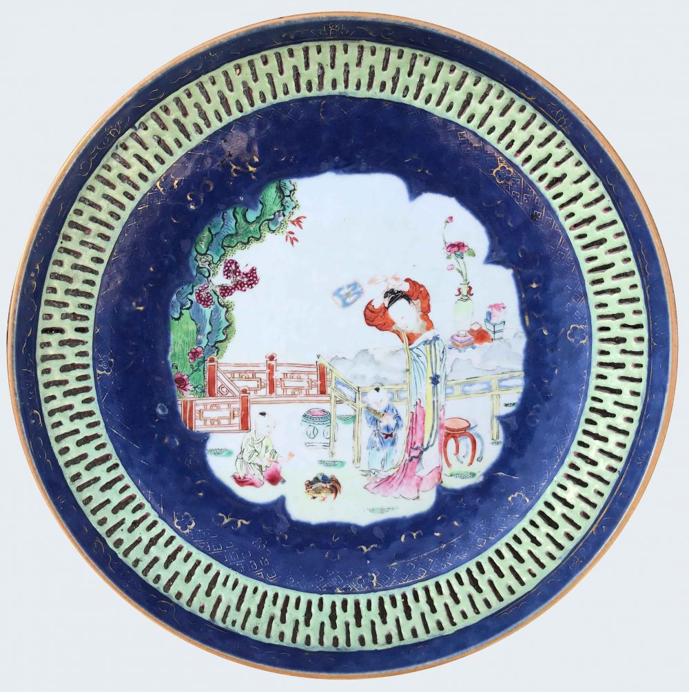 Famille rose Porcelain Qianlong (1736-1795) , China Famille rose Porcelain Qianlong (1736-1795) , China