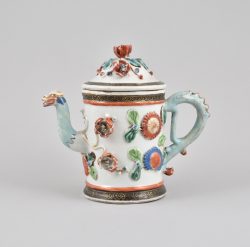 Porcelain Yongzheng (1723-1735), China Porcelain Yongzheng (1723-1735), China