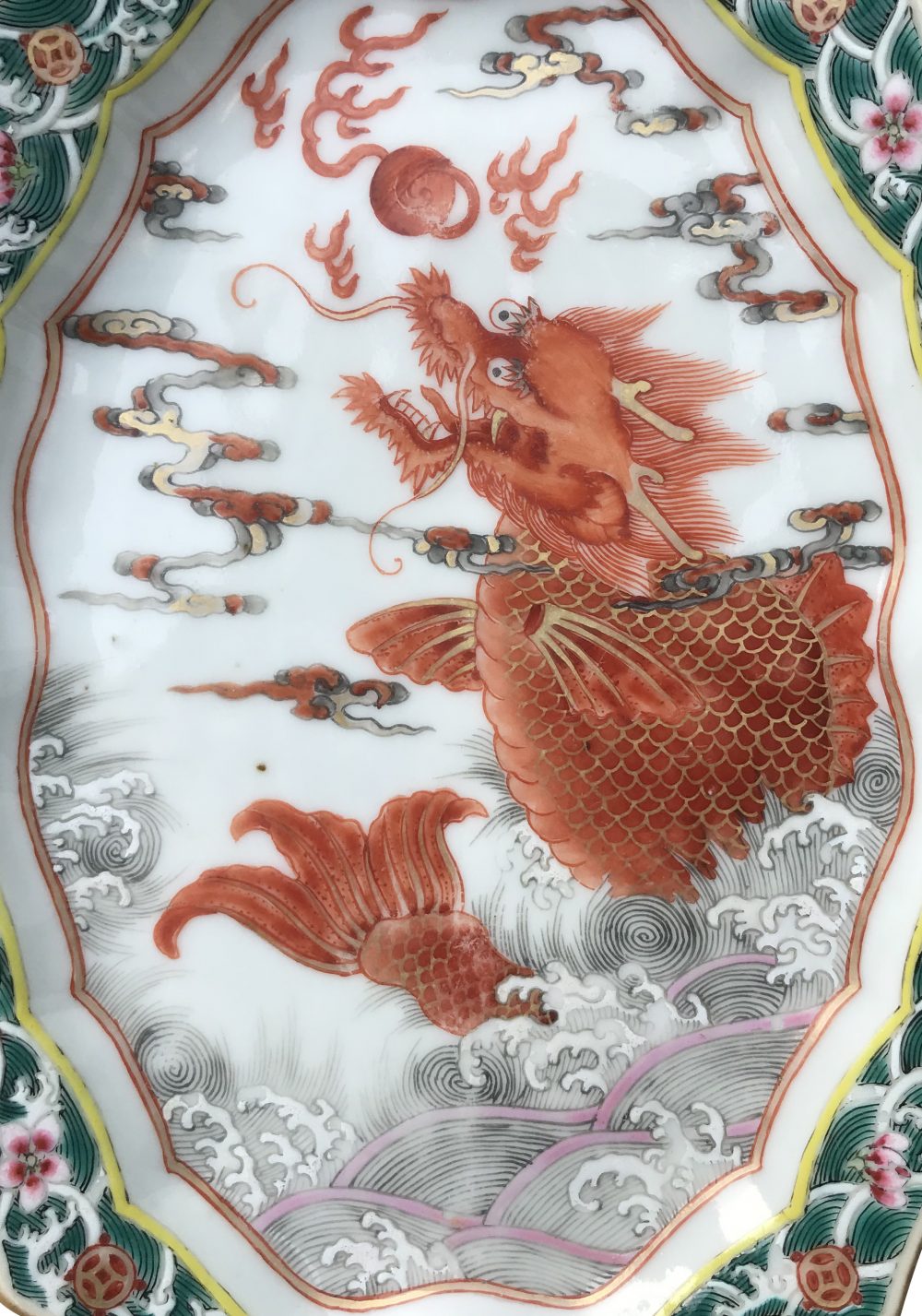 Famille rose Porcelain Late Qianlong (1735-1795), circa 1780, China Famille rose Porcelain Late Qianlong (1735-1795), circa 1780, China