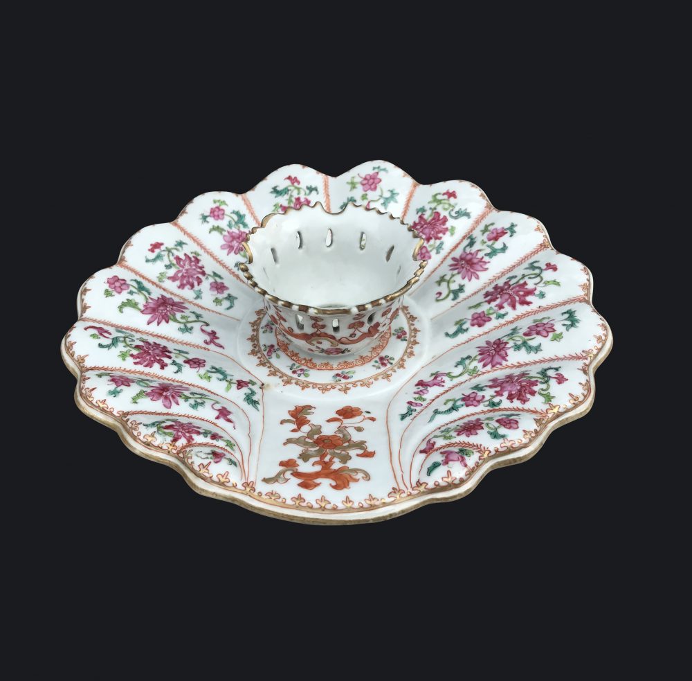 Famille rose Porcelain Qianlong (1735-1795), ca. 1740/1750, China Famille rose Porcelain Qianlong (1735-1795), ca. 1740/1750, China