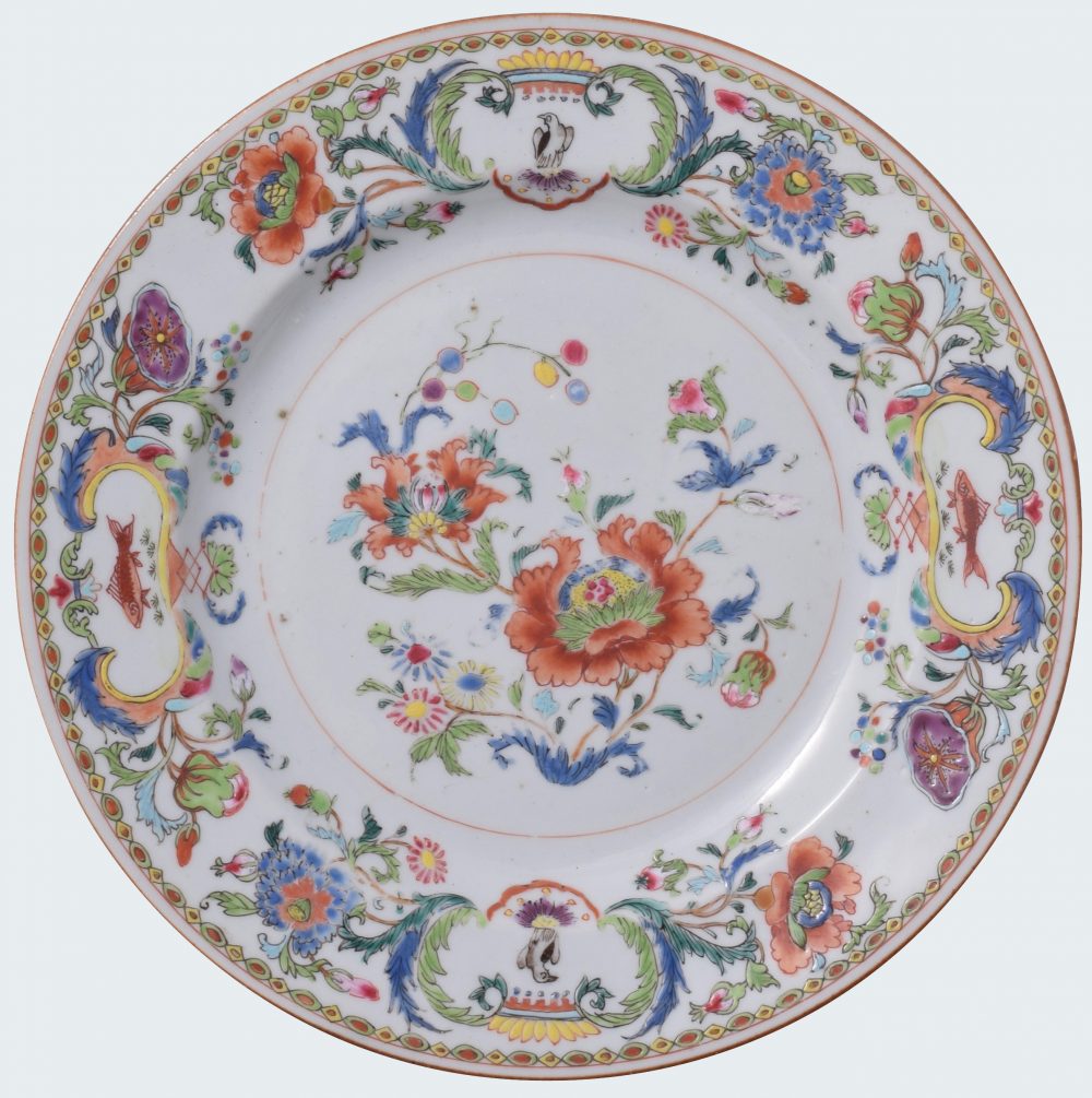 Famille rose Porcelain Yongzheng period (1723-1735) or Qianlong period (1735-1795), China Famille rose Porcelain Yongzheng period (1723-1735) or Qianlong period (1735-1795), China