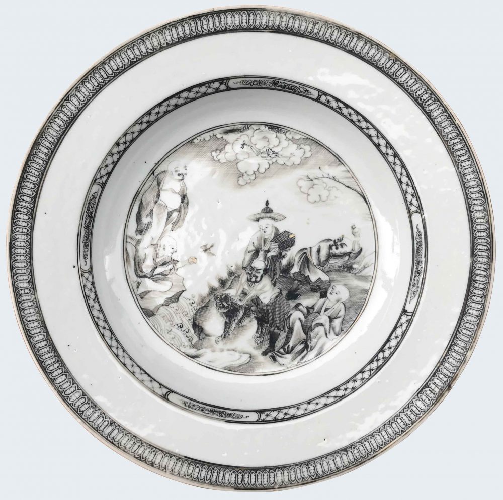 Porcelain Qianlong (1735-1795), China Porcelain Qianlong (1735-1795), China