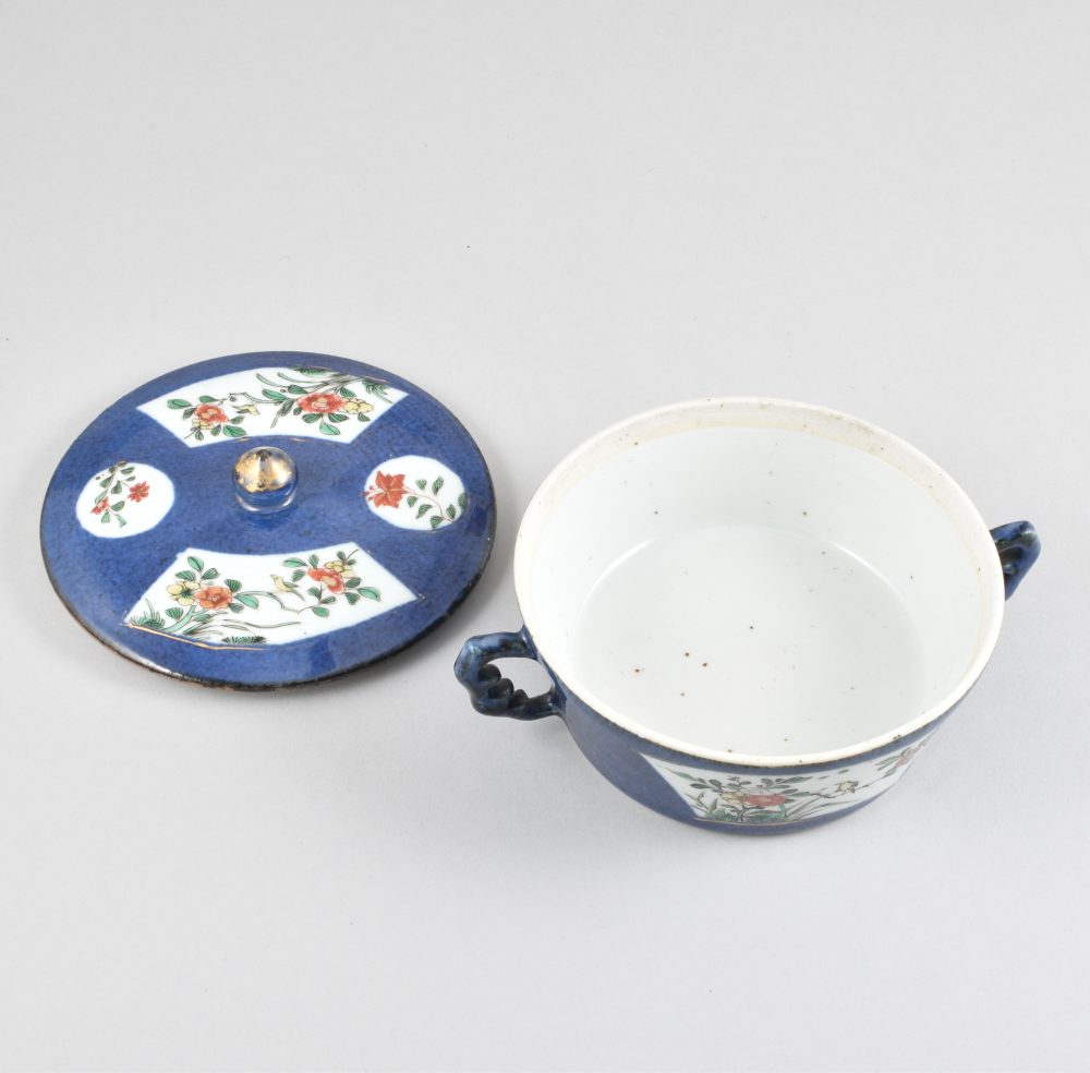 Porcelain Kangxi period (1662-1722), China Porcelain Kangxi period (1662-1722), China
