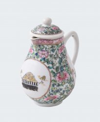 Famille rose Porcelain Yongzheng (1723-1735), China Famille rose Porcelain Yongzheng (1723-1735), China