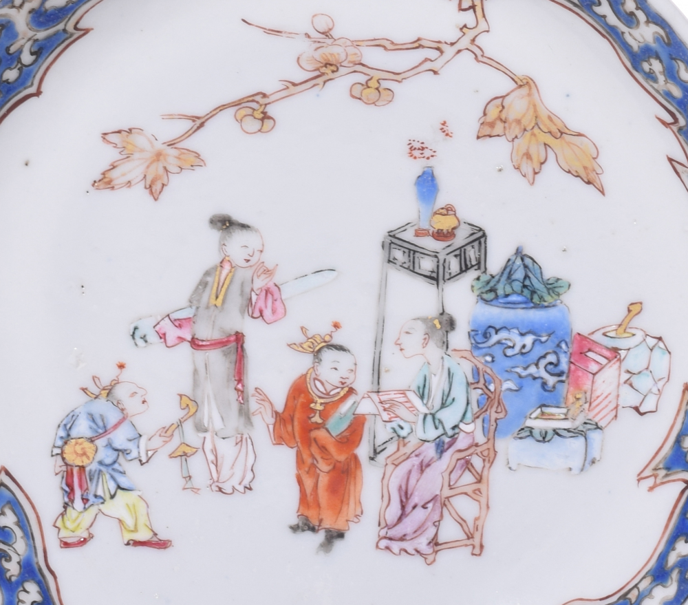 Famille rose Porcelain Yongzheng (1723-1735), China Famille rose Porcelain Yongzheng (1723-1735), China