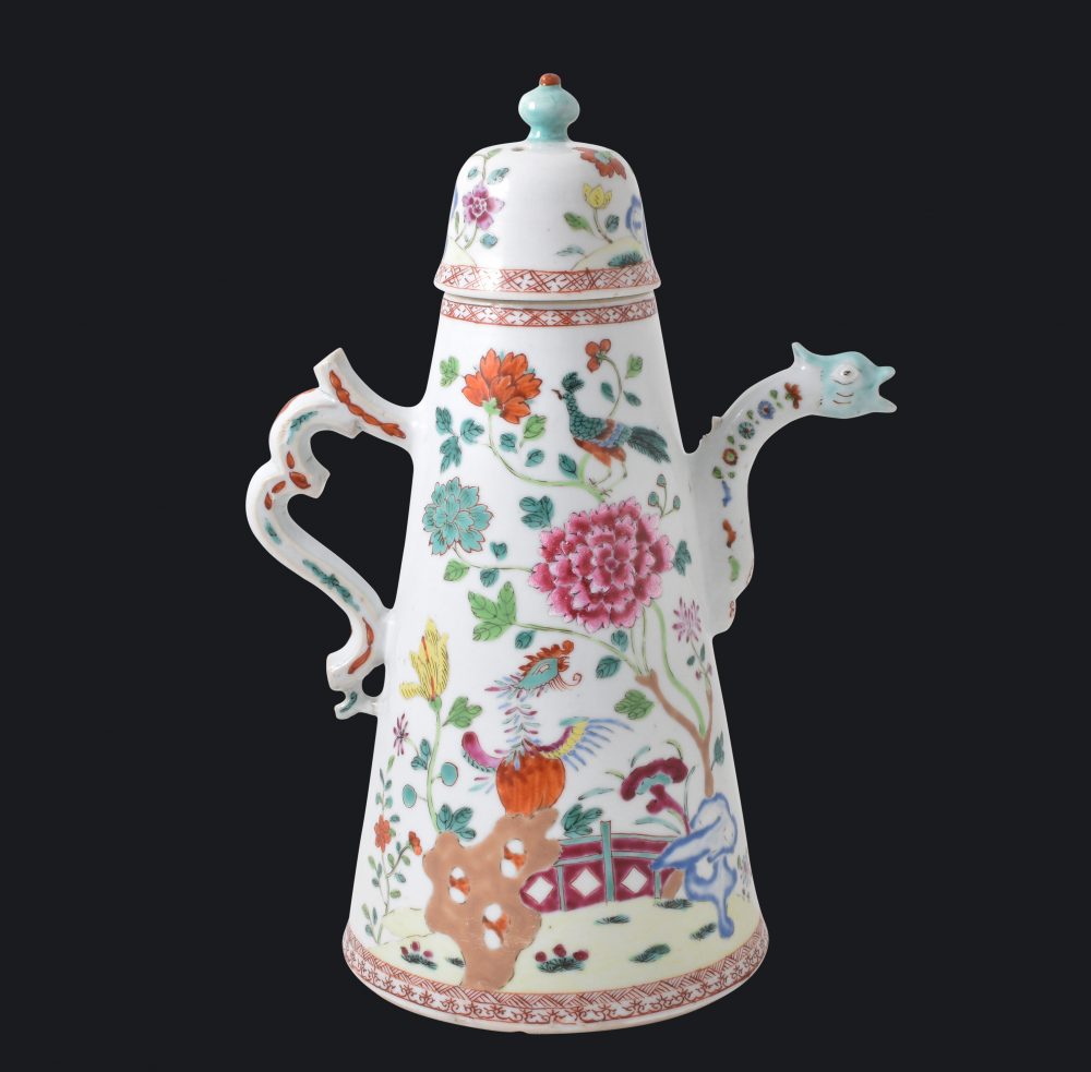 Famille rose Porcelain Qianlong period (1736-1795), circa 1740/1750, China