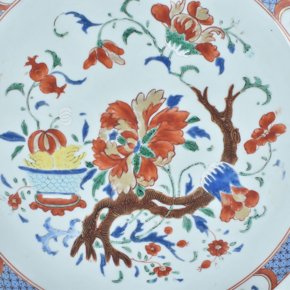 Famille rose Porcelain Yongzheng (1723-1735), China Famille rose Porcelain Yongzheng (1723-1735), China