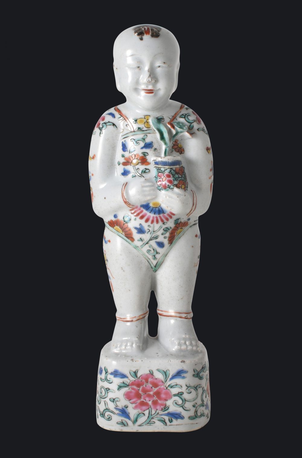 Famille rose Porcelain Yongzheng (1723-1735)/ early Qianlong period (1736-1795), China Famille rose Porcelain Yongzheng (1723-1735)/ early Qianlong period (1736-1795), China