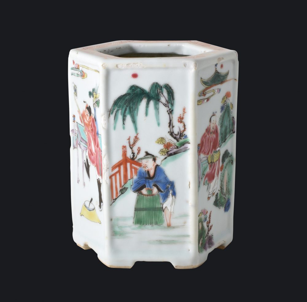 Famille rose Porcelain Yongzheng (1723-1735), China Famille rose Porcelain Yongzheng (1723-1735), China