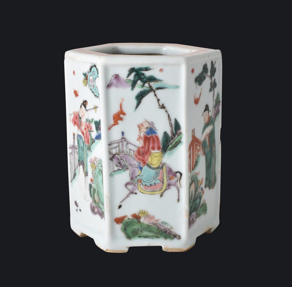 Famille rose Porcelain Yongzheng (1723-1735), China Famille rose Porcelain Yongzheng (1723-1735), China