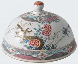 Famille rose Porcelain Yongzheng (1723-1735) / Qianlong period (1736-1795), ca. 1730/1745, China Famille rose Porcelain Yongzheng (1723-1735) / Qianlong period (1736-1795), ca. 1730/1745, China