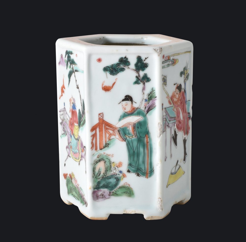 Famille rose Porcelain Yongzheng (1723-1735), China Famille rose Porcelain Yongzheng (1723-1735), China
